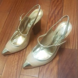 Coach size 9 Ladies T strap Shoes